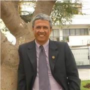 Profesor dicta matemáticas Prim/secundaria y nivel IB intermedio, además de enseñanza de inglés